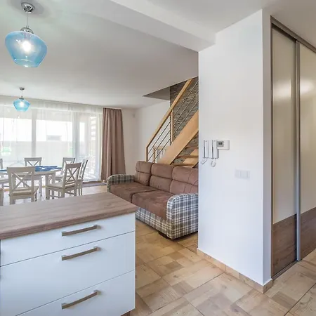 Arkadia Mare 아파트